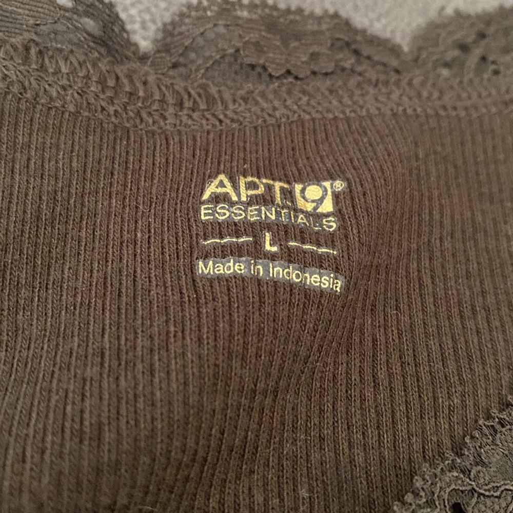 Apt 9 brown tank top, size large with lace around the armpits and neckline - Picture 2 of 2